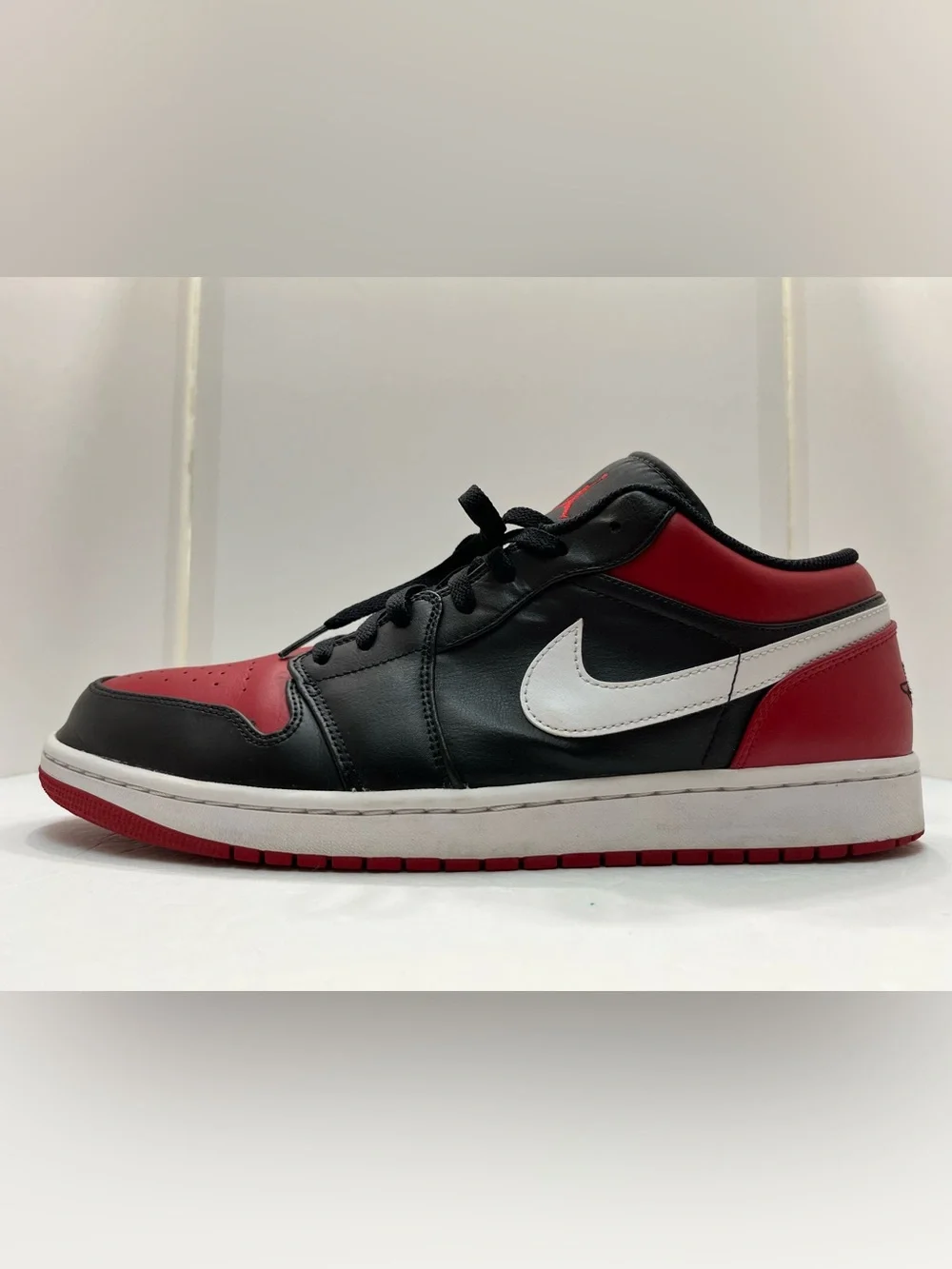 Nike Air Jordan 1 Low Alternate Bred Toe Black Gym Red 553558-066 Size 14